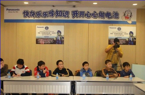 手工電池從娃娃抓起 松下展廳全民環保