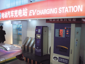 �����󠎓�����Դ܇