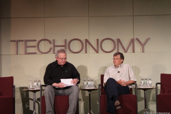 比爾·蓋茨(右)參加Techonomy大會(huì)